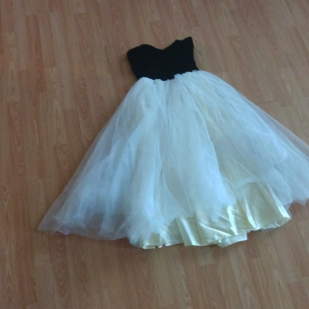 Vtg 80s does 50s Tulle Velvet Strapless Dress